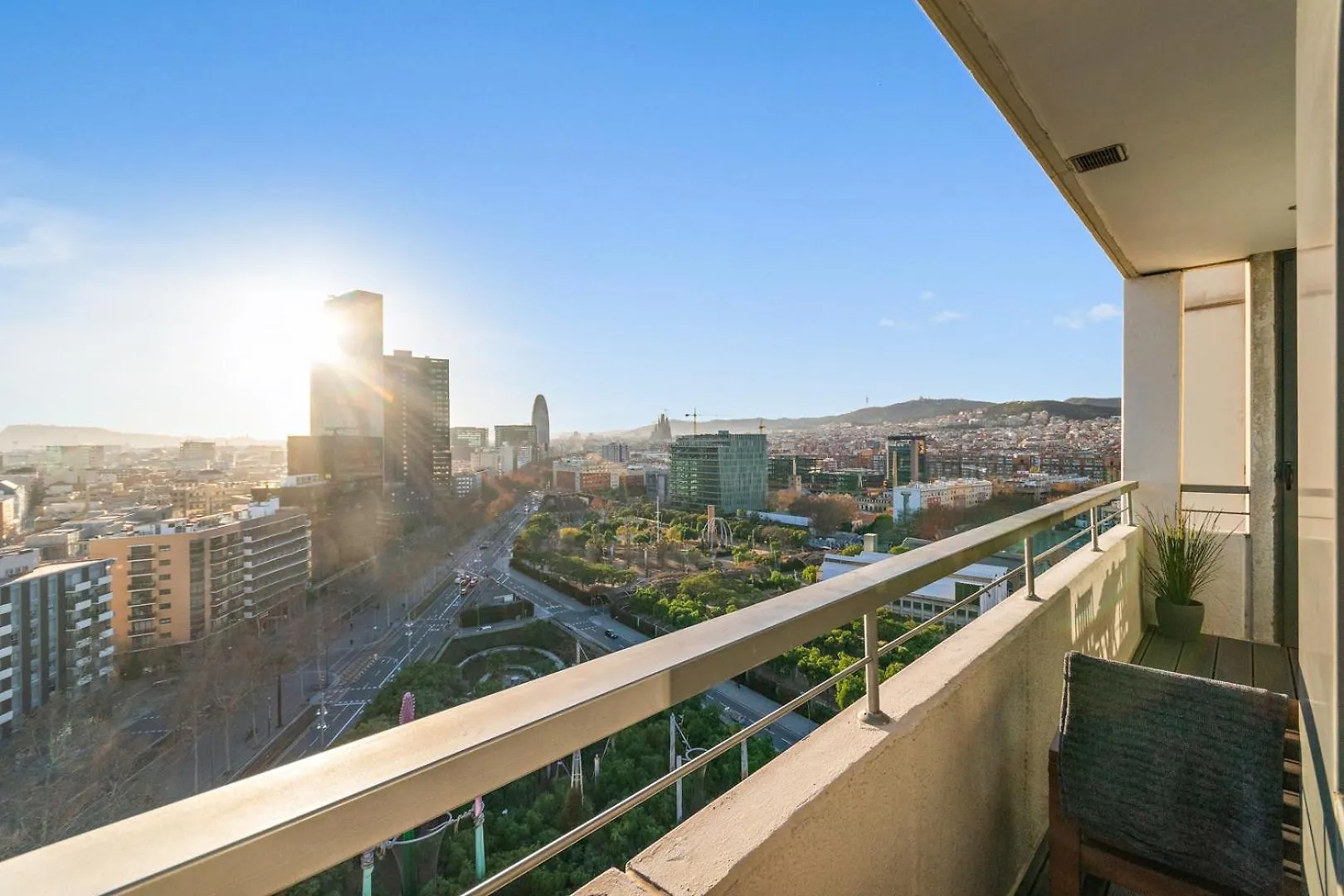 Tendency Apartments 3 Барселона Испания