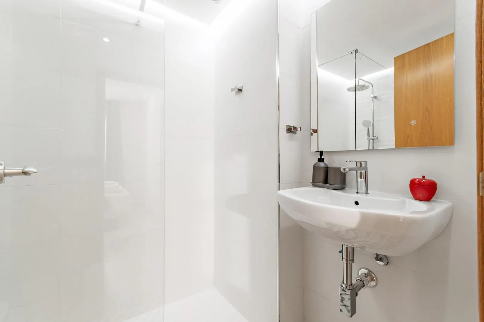 Tendency Apartments 3 Барселона 0*,  Испания