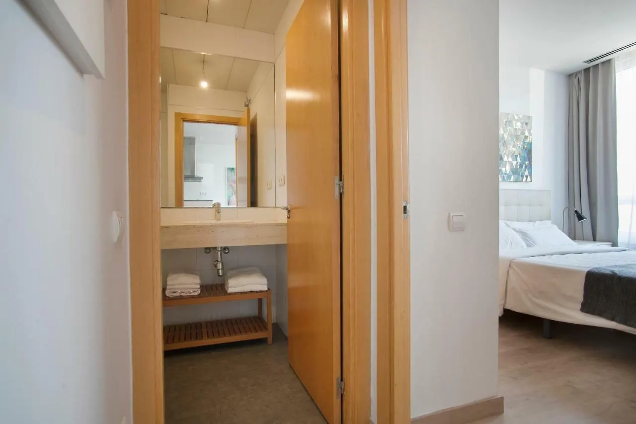 Tendency Apartments 3 Барселона 0*,